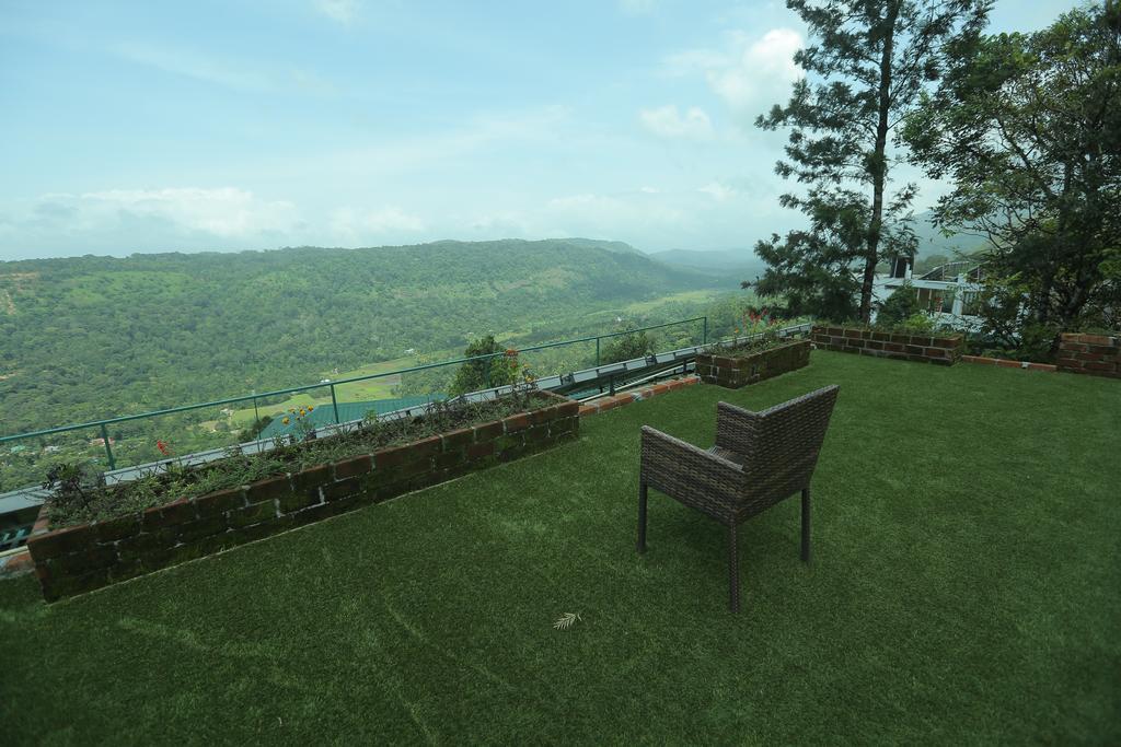 Готель Spicetree Munnar Chinnakanal Екстер'єр фото